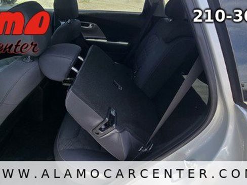 Used 2019 Kia Niro FE FWD image 26