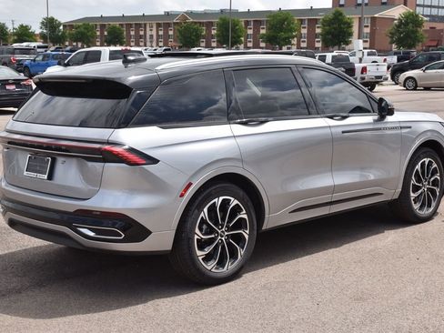 New 2026 Lincoln Nautilus Reserve AWD/4WD image 13