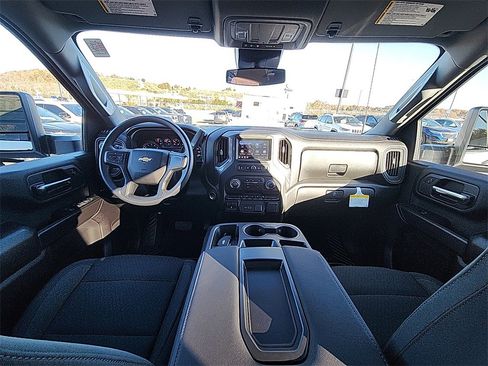 New 2026 Chevrolet Silverado 2500 Custom w/ Custom Convenience Package image 29