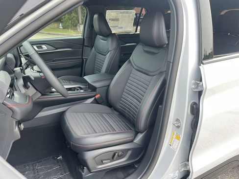 New 2026 Ford Explorer ST-Line image 15