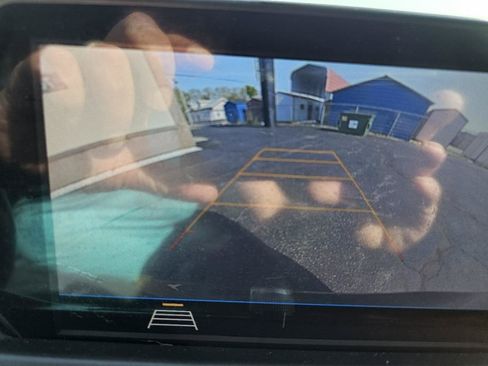 Used 2019 Chevrolet Blazer LT FWD image 16