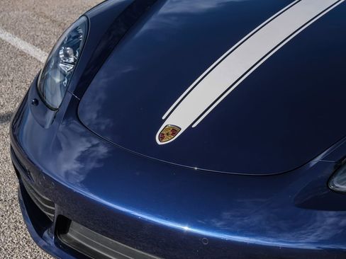 Used 2025 Porsche 718 Cayman RWD image 43
