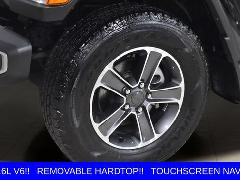 Used 2023 Jeep Wrangler Unlimited Sahara AWD/4WD image 33