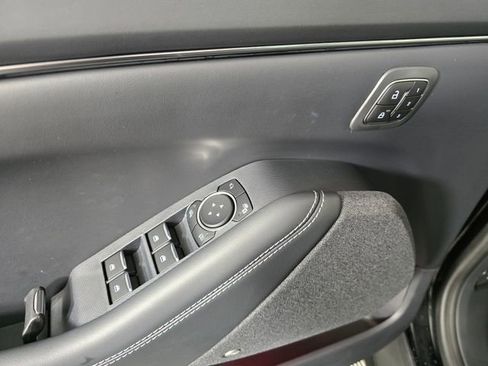 Used 2024 Ford Mustang Mach-E Premium image 25