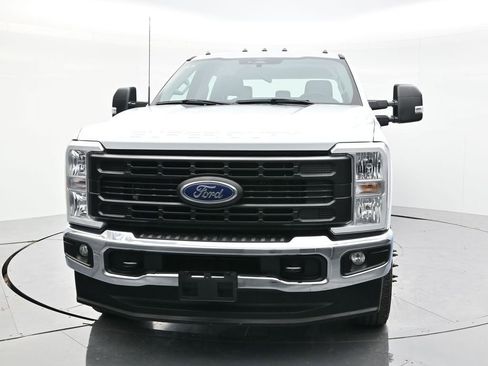 Used 2024 Ford F350 XL AWD/4WD image 2