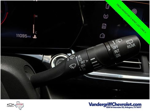 Certified 2025 Chevrolet Trax RS w/ Driver Confidence Package FWD image 37