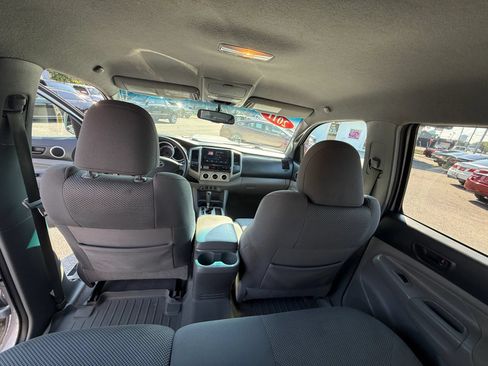 Used 2011 Toyota Tacoma 4x4 Double Cab w/ TRD Sport Pkg image 17