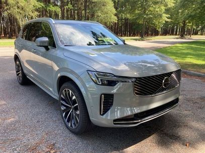 New 2026 Volvo XC90 B6 Plus w/ Protection Package Premier