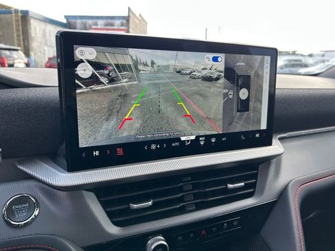 Used 2025 Ford Explorer ST image 19