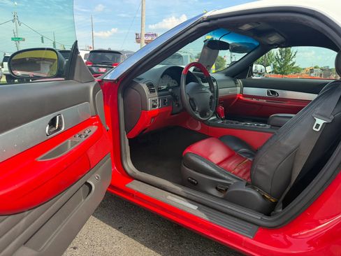 Used 2002 Ford Thunderbird RWD image 4