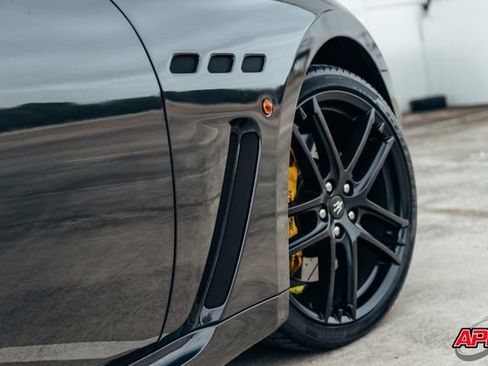 Used 2017 Maserati GranTurismo MC RWD image 32