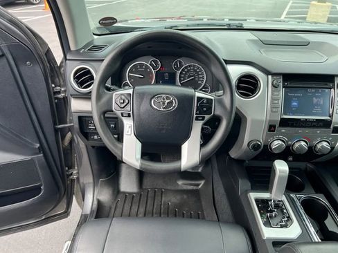 Used 2014 Toyota Tundra SR5 w/ SR5 Upgrade Package AWD/4WD image 15
