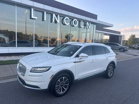 Used 2022 Lincoln Nautilus FWD w/ Premium Package image 1