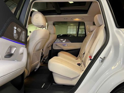 Certified 2024 Mercedes-Benz GLS 580 4MATIC image 19