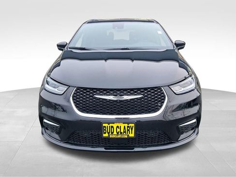 New 2026 Chrysler Pacifica Select image 9