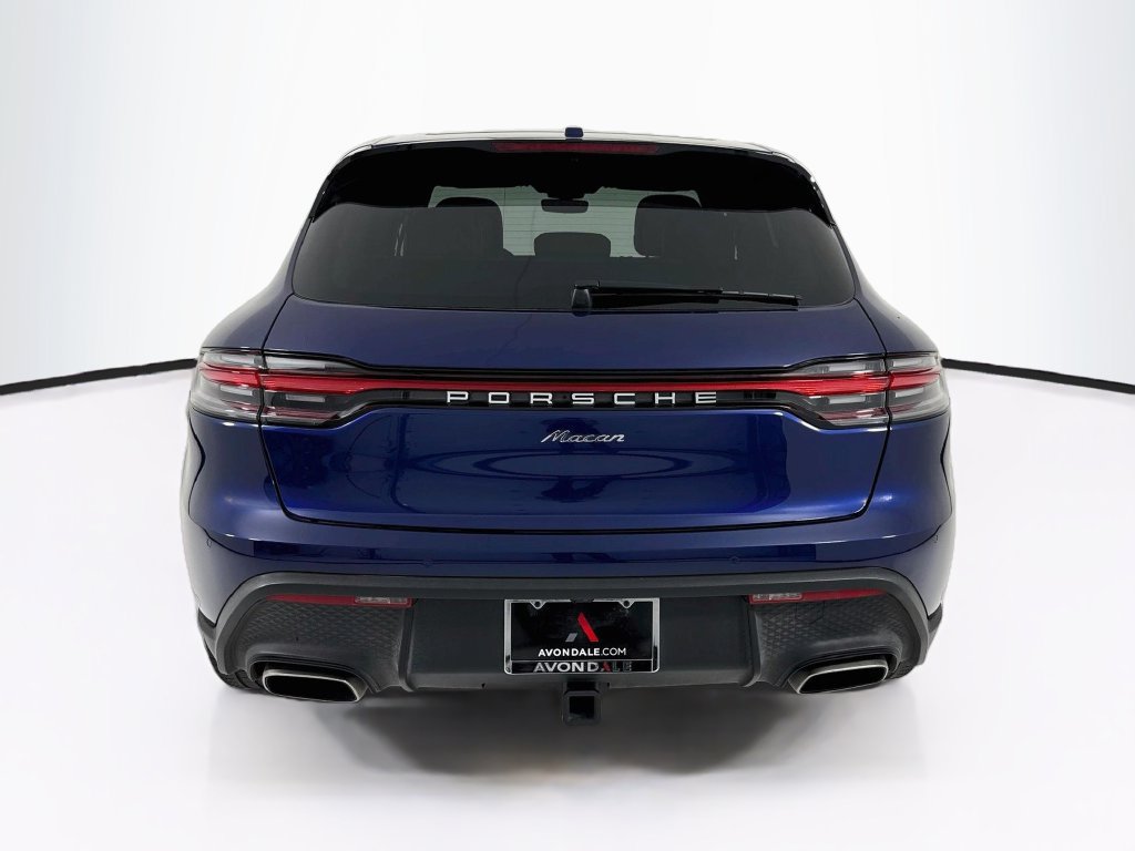 Certified 2025 Porsche Macan AWD/4WD image 10