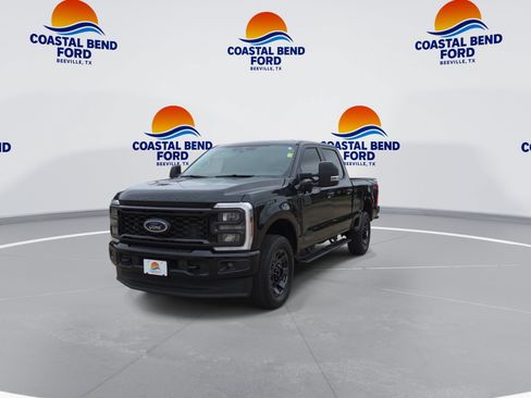 Used 2025 Ford F250 XL w/ STX Appearance Package AWD/4WD image 3