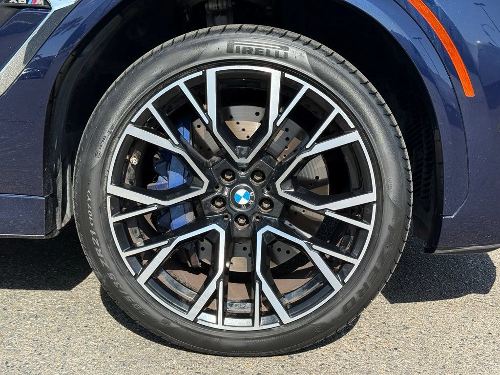 Used 2021 BMW X6 M w/ Executive Package AWD/4WD image 18