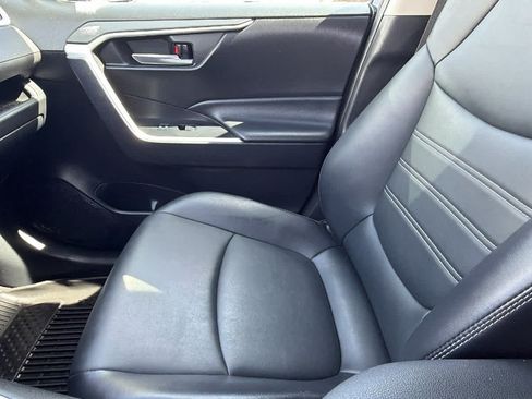Used 2023 Toyota RAV4 XLE Premium FWD image 12