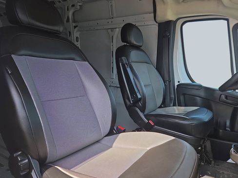 Used 2023 RAM ProMaster 2500 FWD image 15