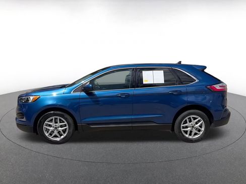 Used 2024 Ford Edge SEL image 9