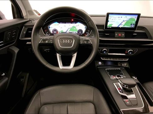 Used 2018 Audi Q5 2.0T Premium Plus w/ Premium Plus Package AWD/4WD image 4