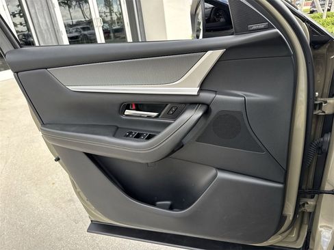 Used 2025 MAZDA CX-70 3.3 Turbo w/ Premium Plus Pkg image 40