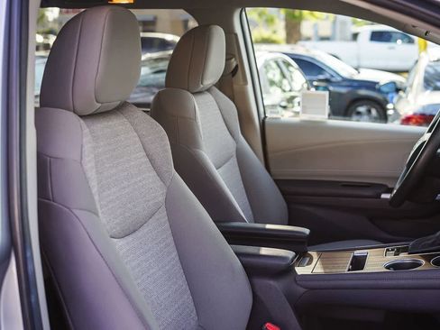 Used 2024 Toyota Sienna LE image 16