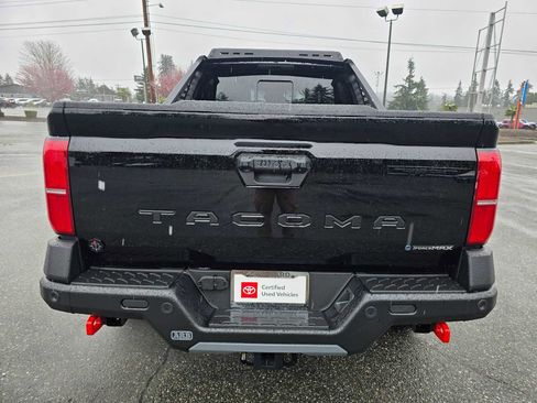 Used 2025 Toyota Tacoma Trailhunter Hybrid Double Cab image 13