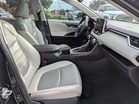 Used 2024 Toyota RAV4 XLE Premium FWD image 31
