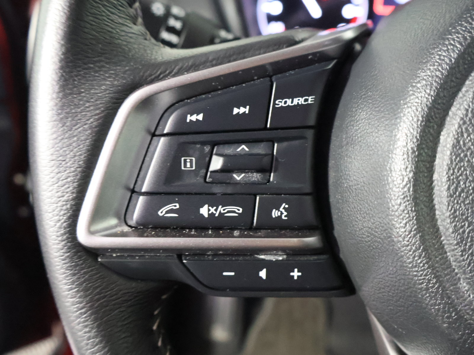 Used 2025 Subaru Outback Premium AWD/4WD image 33