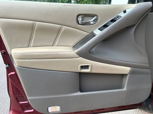 Used 2011 Nissan Murano SL w/ Navigation Pkg AWD/4WD image 12