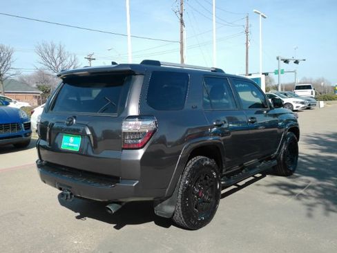 Used 2023 Toyota 4Runner SR5 Premium w/ Moonroof Package image 6