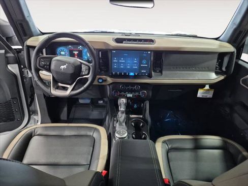 New 2025 Ford Bronco Big Bend w/ Black Diamond Package image 12