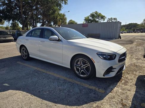 Used 2023 Mercedes-Benz E 350 4MATIC Sedan image 2