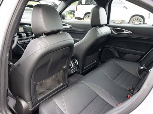 New 2025 Alfa Romeo Giulia image 36