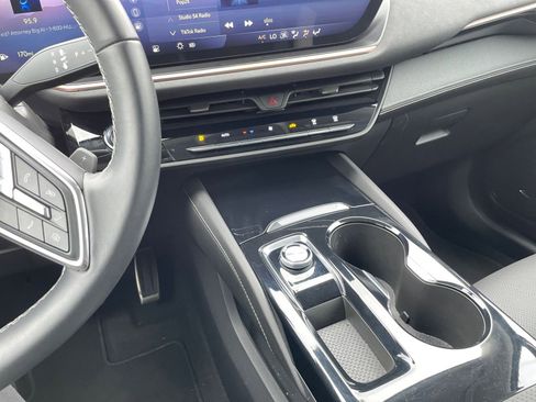 Used 2024 Buick Envision Sport Touring image 41