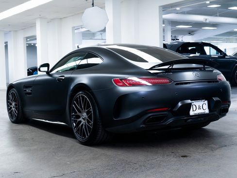 Used 2018 Mercedes-Benz AMG GT C image 4