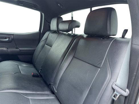 Used 2021 Toyota Tacoma TRD Sport image 38
