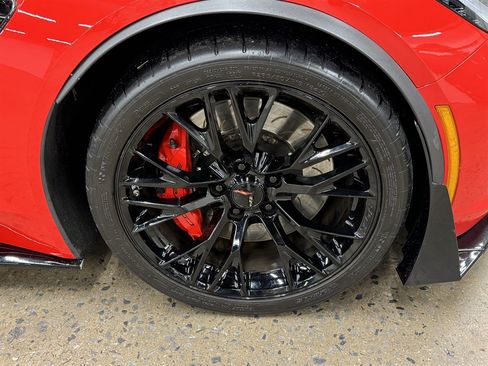 Used 2016 Chevrolet Corvette Z06 w/ Battery Protection Package RWD image 21