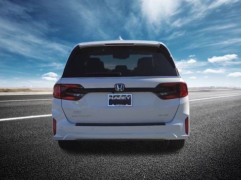 New 2026 Honda Odyssey Elite image 17