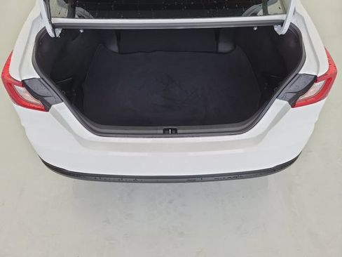 Used 2025 Toyota Camry LE w/ Convenience Package FWD image 12