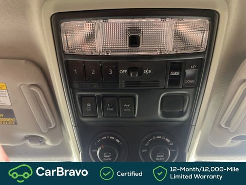 Used 2019 Toyota 4Runner TRD Off-Road Premium AWD/4WD image 32