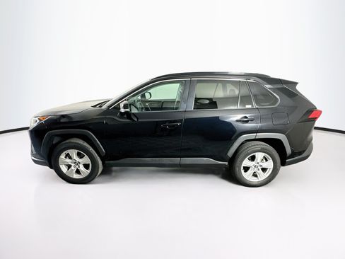 Used 2020 Toyota RAV4 XLE FWD image 4