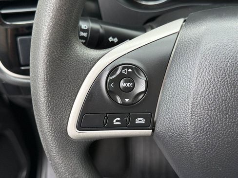Used 2020 Mitsubishi Outlander ES FWD image 20