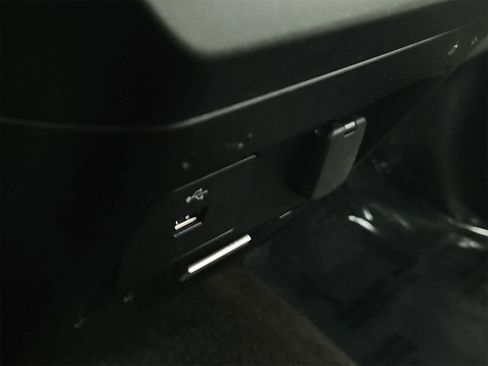 Used 2018 Ford F150 XLT image 31