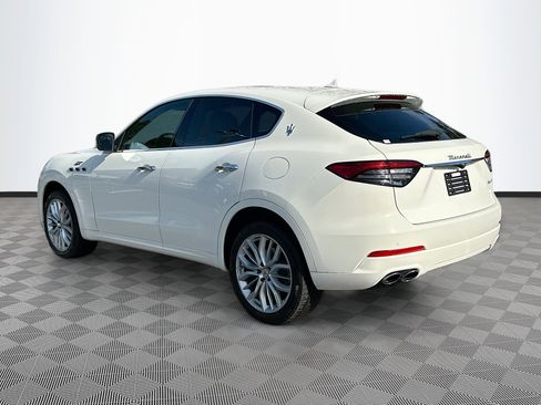 Used 2022 Maserati Levante GT image 5