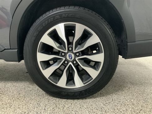 Used 2024 Subaru Outback Limited AWD/4WD image 9