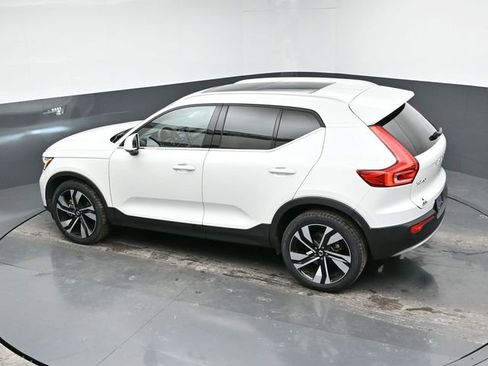 Used 2023 Volvo XC40 B4 Plus w/ Driver Assist Package image 38