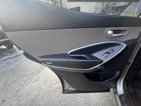 Used 2017 Hyundai Santa Fe Sport image 36